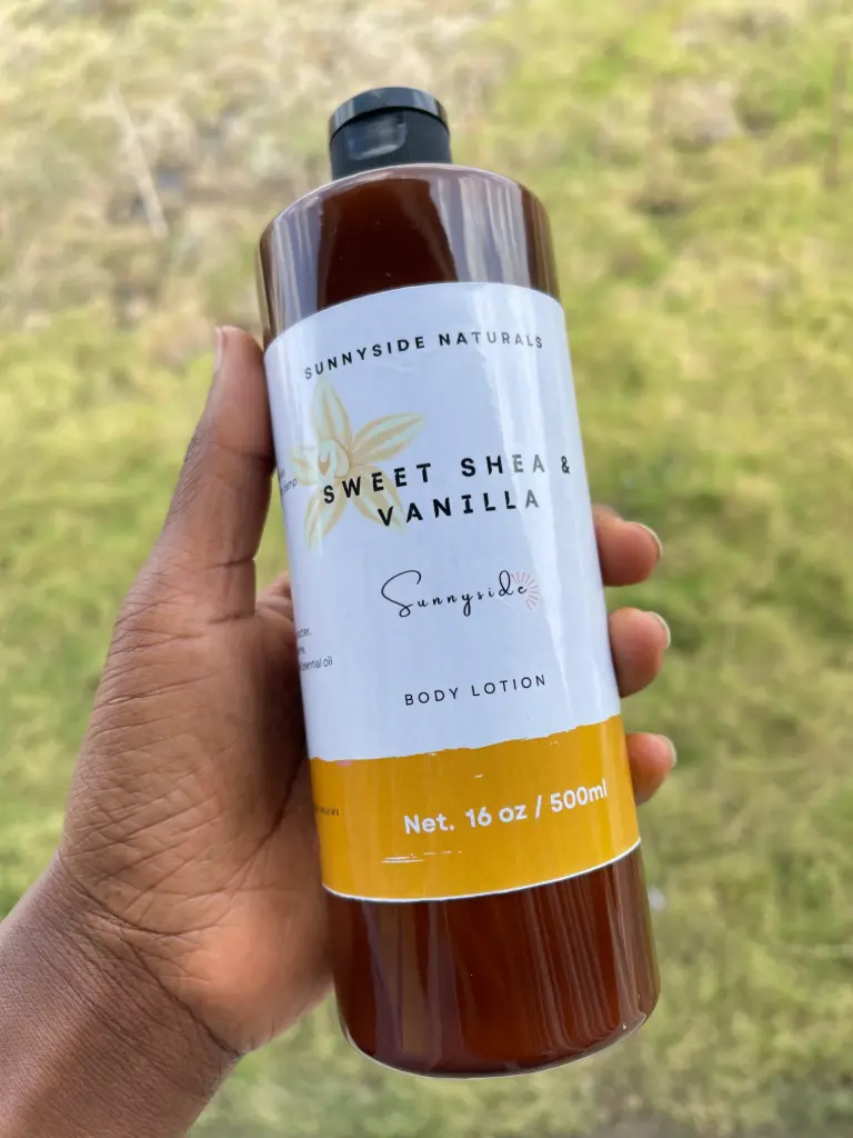 🧴Sweet Vanilla and Shea Body Lotion